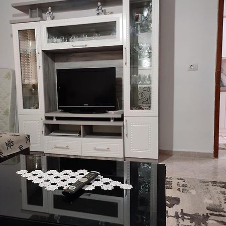 Guest House Eloid Berat Bagian luar foto