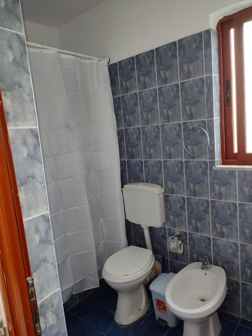 Guest House Eloid Berat Bagian luar foto